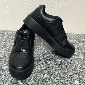 GBG Los Angeles Guess Sneakers With Platform Heel Black  Size 6 M.
